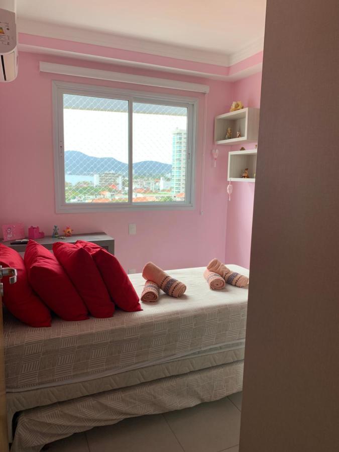 Apartamento Familia Santos 佩尼亚 外观 照片